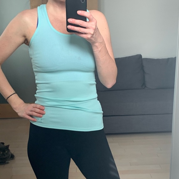UNDER ARMOUR Tank top - Picture 1 of 5